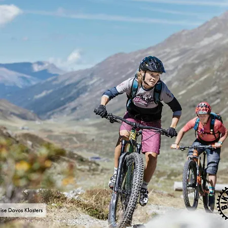 达沃斯格里希尔酒店