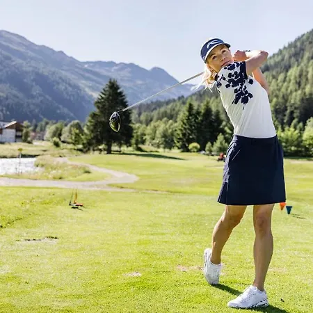 达沃斯格里希尔酒店 4*